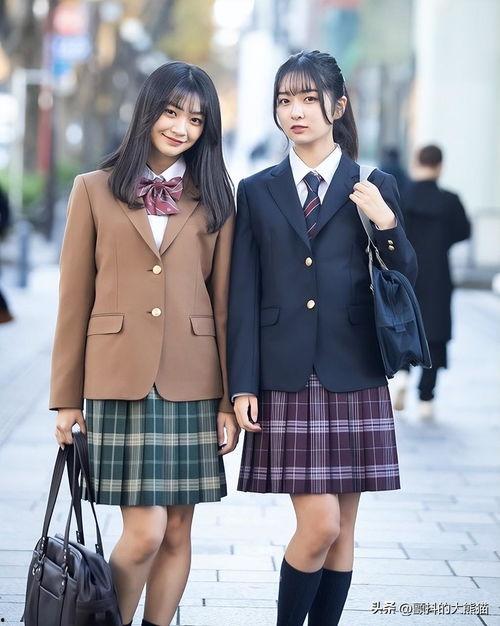 日本女生衣服,探寻日本女生衣橱里的独特魅力